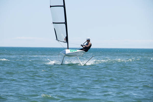 IODA by BirdyFish Vliegen over het water foiling zeilen 5.jpg 